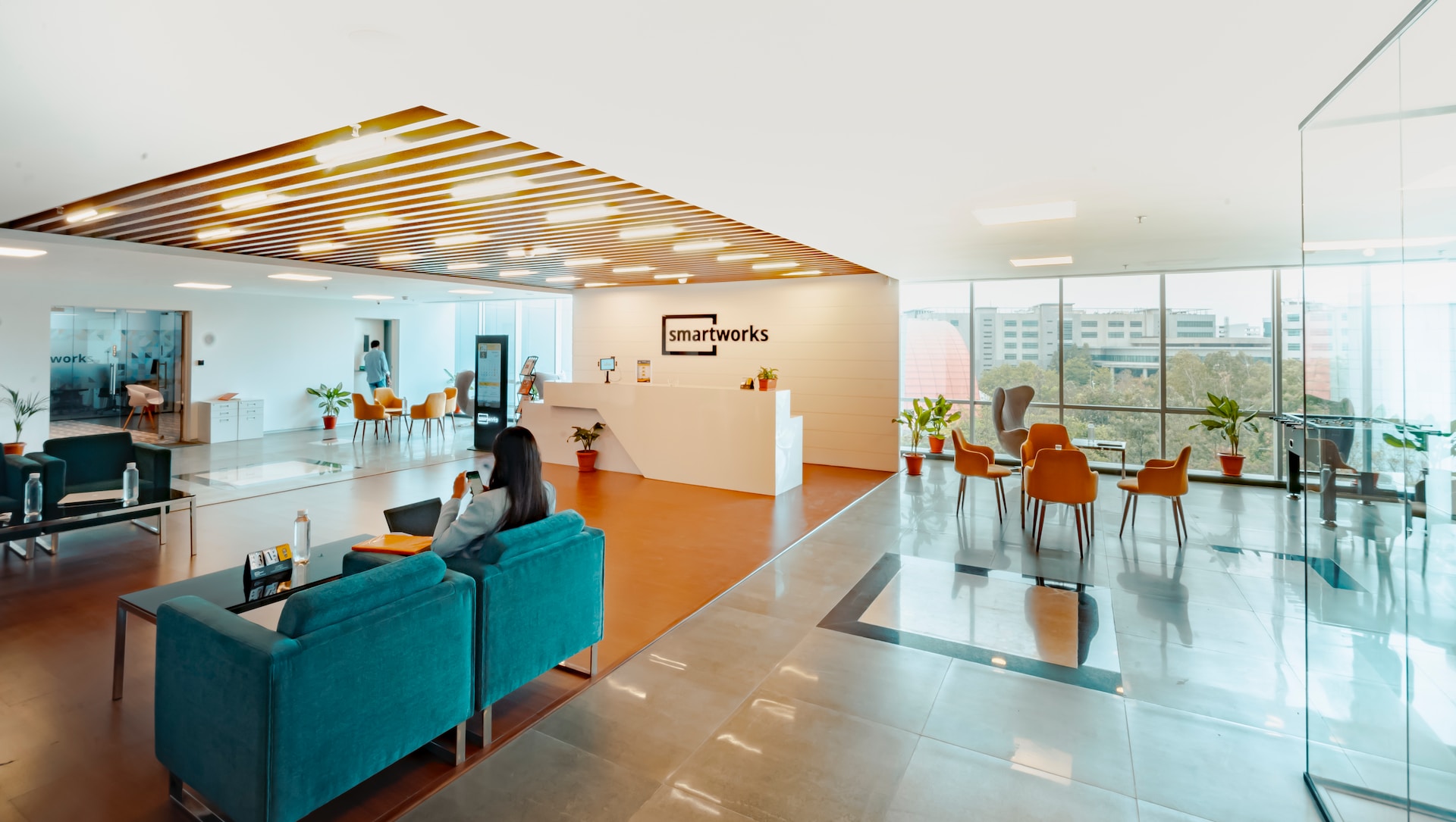 Creating a Welcoming Space: 6 Ways to Achieve a Modern Reception Area for Your Office