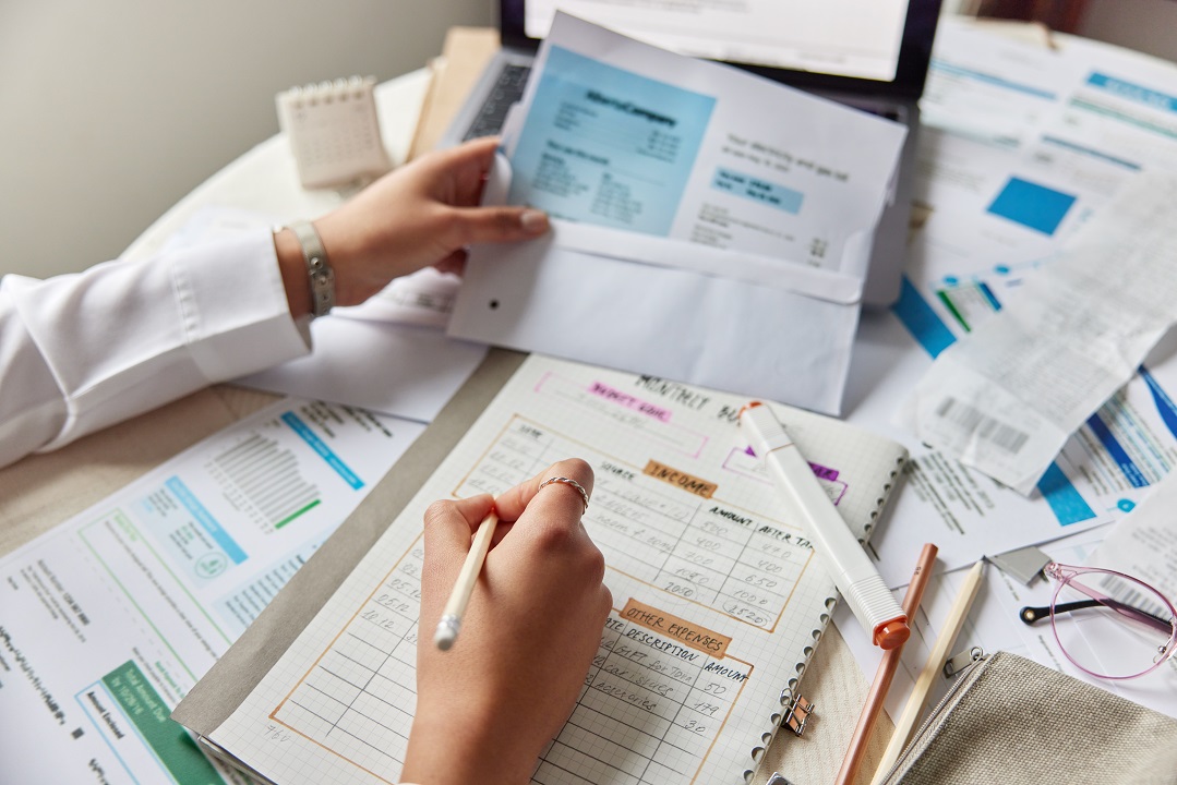 Improving Patient Collections: 4 Effective Tips To Elevate Your PT Practice’s Bottom Line