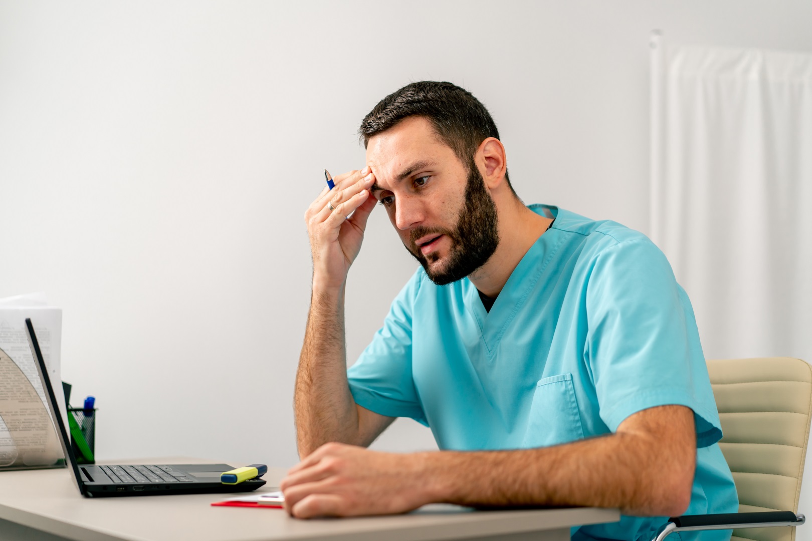 How To Reduce Bad Debt In Your Healthcare Practice: 5 Factors You Should Consider