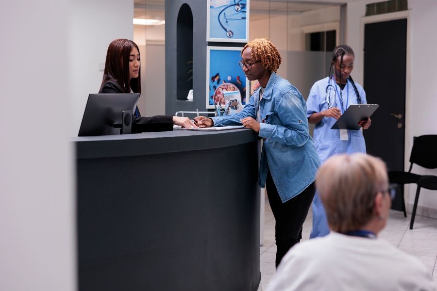 3 Reasons to Switch to Paperless Visitor Registration Today